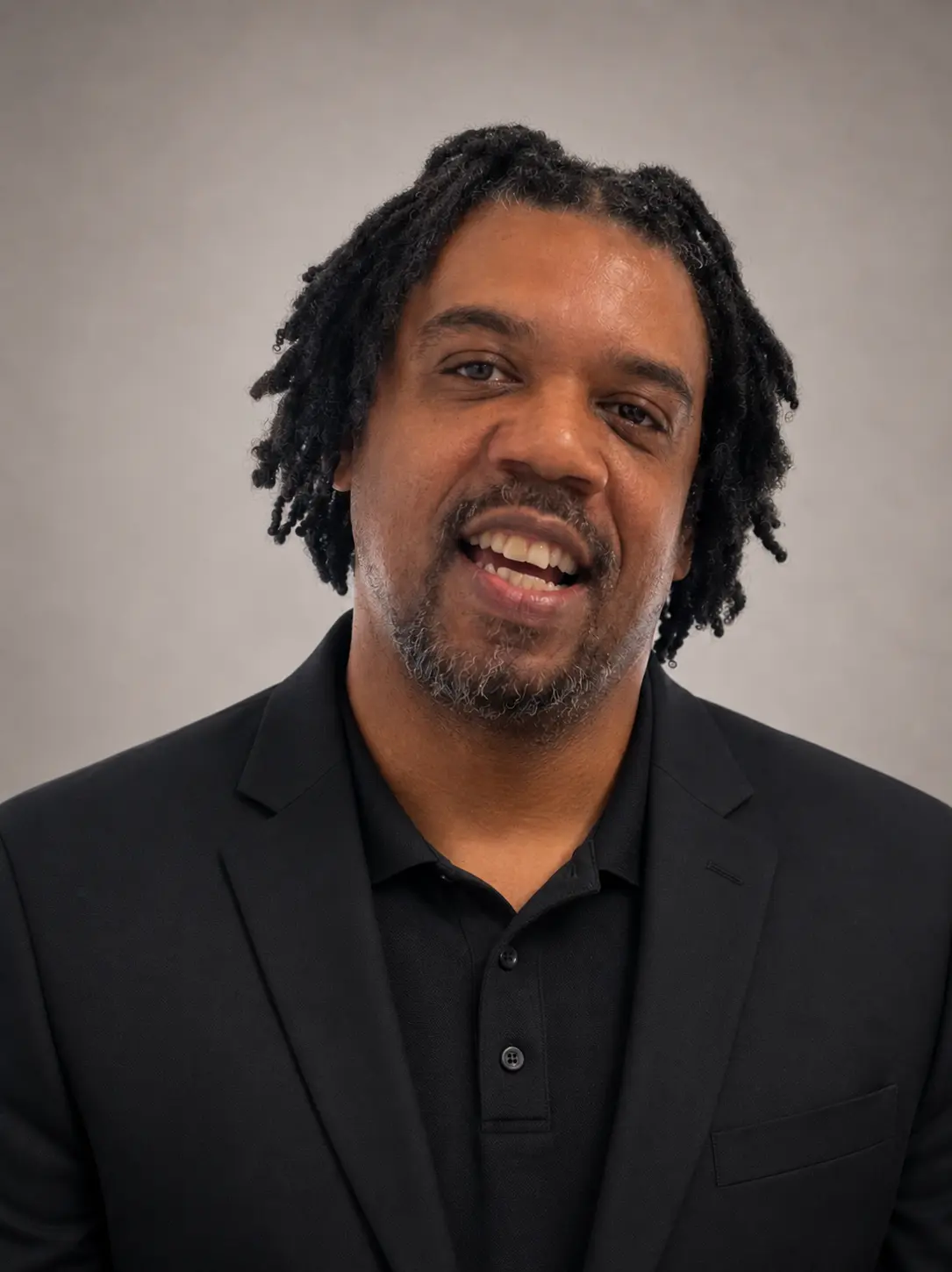 Portrait of Kevan Worthy